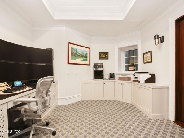 50 Sound View Drive 4N, Greenwich CT 06830