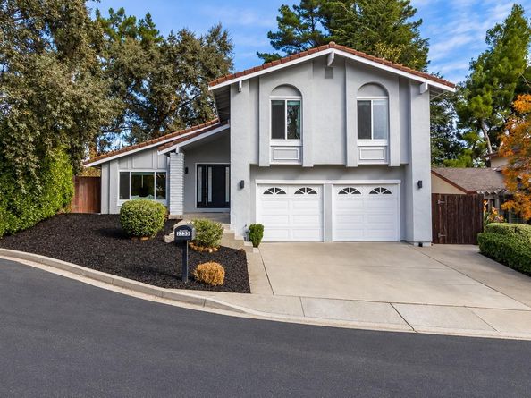 1235 Greenview Court, Martinez CA 94553