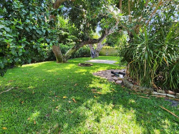 607 NE 7th Avenue NE, Delray Beach FL 33483