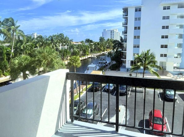 4800 Bayview Dr 406, Fort Lauderdale FL 33308