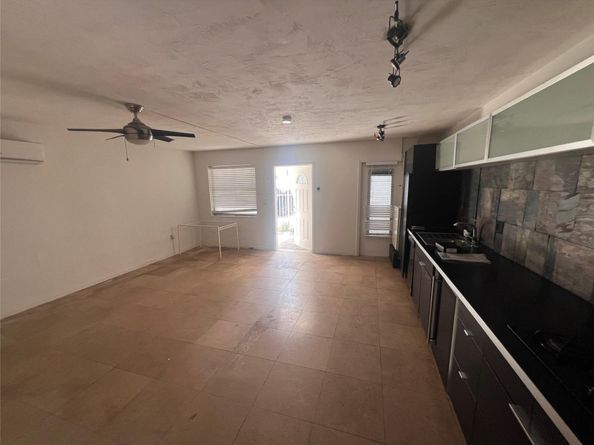 919 Michigan Ave 3, Miami Beach FL 33139