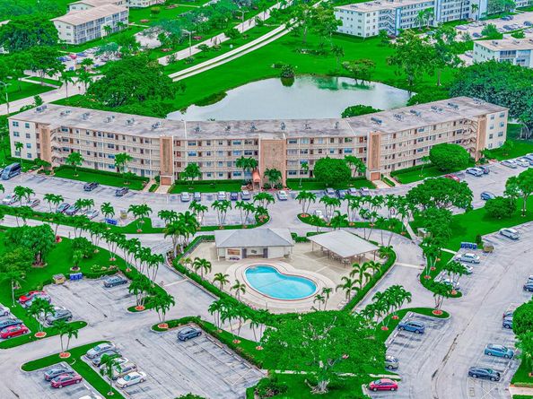1050 Newcastle C, Boca Raton FL 33434
