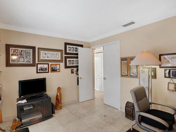 485 Lynbrook Court, Royal Palm Beach FL 33411