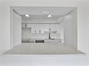 4174 Inverrary Dr 1002, Lauderhill FL 33319