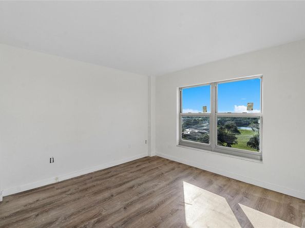 4174 Inverrary Dr 1002, Lauderhill FL 33319