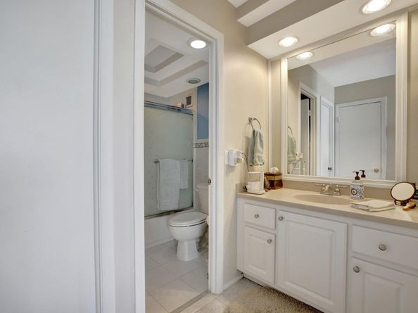 3015 N Ocean Boulevard 17b, Fort Lauderdale FL 33308