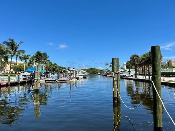 1422 W Meadows Circle 1422, Boynton Beach FL 33436