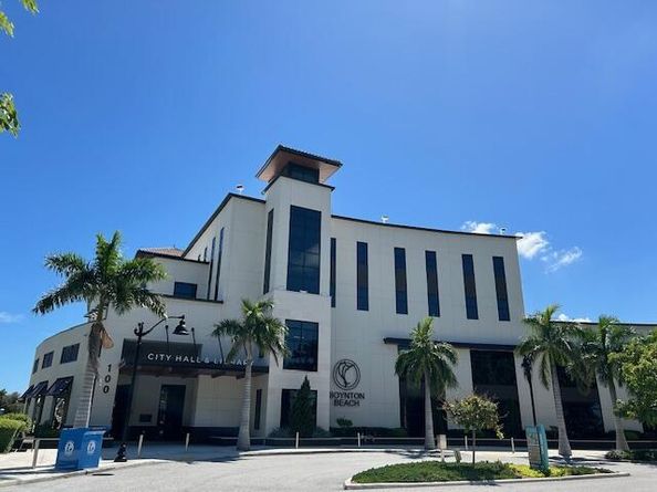 1422 W Meadows Circle 1422, Boynton Beach FL 33436