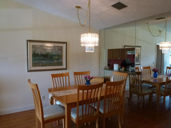 7586 Tahiti Lane 201, Lake Worth FL 33467