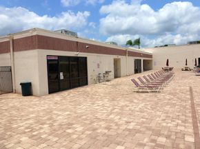 7586 Tahiti Lane 201, Lake Worth FL 33467