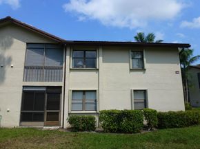 7586 Tahiti Lane 201, Lake Worth FL 33467
