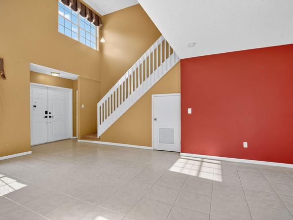 4045 NW 1st Street, Delray Beach FL 33445