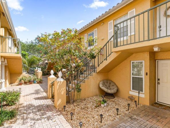 1140 Lake Shore Drive 202, Lake Park FL 33403