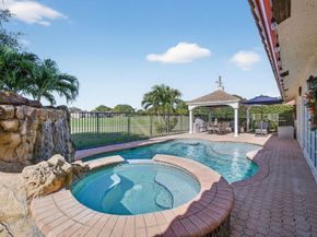 7409 Corkwood Ter, Tamarac FL 33321