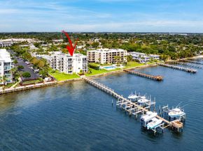 1206 S Lake Drive 203, Lantana FL 33462