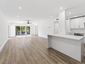 1206 S Lake Drive 203, Lantana FL 33462