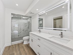 1206 S Lake Drive 203, Lantana FL 33462