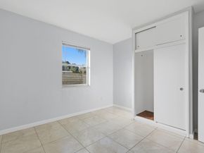 533 NW 15th Way, Fort Lauderdale FL 33311