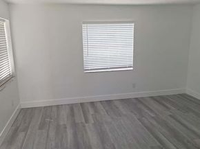 1555 NE 148th St, Miami FL 33161