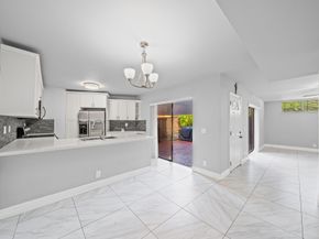 8194 Thames Boulevard B, Boca Raton FL 33433