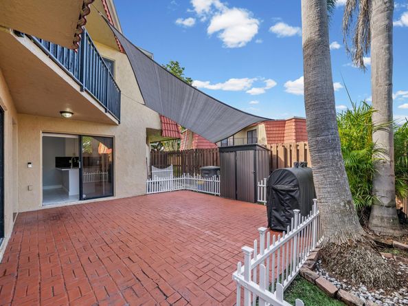 8194 Thames Boulevard B, Boca Raton FL 33433