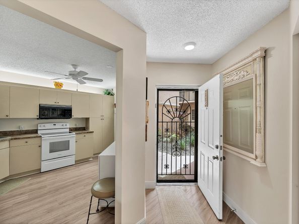 4101 Coral Tree Cir 116, Coconut Creek FL 33073