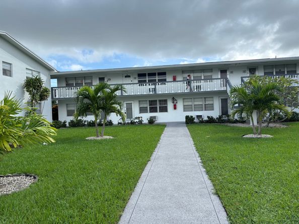 287 Camden L 287, West Palm Beach FL 33417