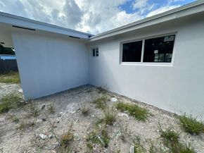 216 NE 26th St, Pompano Beach FL 33064