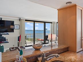 5480 N Ocean Drive A9c, Singer Island FL 33404