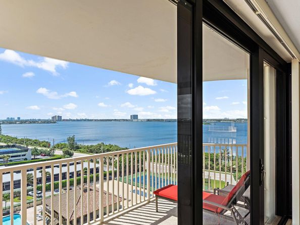 5480 N Ocean Drive A9c, Singer Island FL 33404