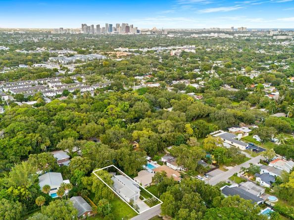 1543 SW 32nd St, Fort Lauderdale FL 33315