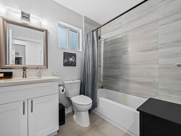 1543 SW 32nd St, Fort Lauderdale FL 33315