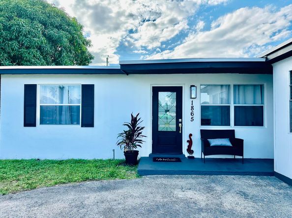 1865 W Chatham Road, West Palm Beach FL 33415