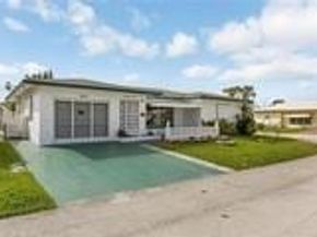 8610 NW 57th Pl, Tamarac FL 33321