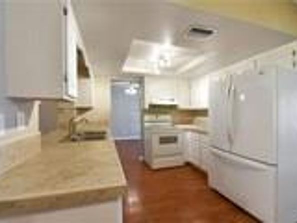8610 NW 57th Pl, Tamarac FL 33321
