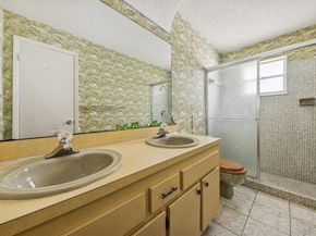 703 SW 18th Street, Boynton Beach FL 33426