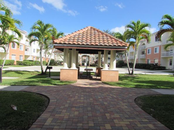 9873 Baywinds Drive 5107, West Palm Beach FL 33411