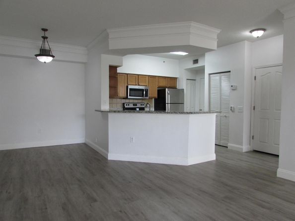 9873 Baywinds Drive 5107, West Palm Beach FL 33411