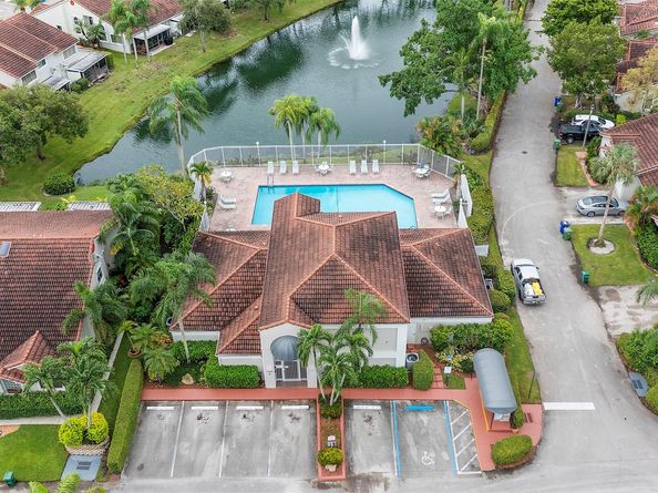 7602 Pinewalk Dr 154, Margate FL 33063
