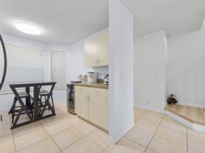 7602 Pinewalk Dr 154, Margate FL 33063