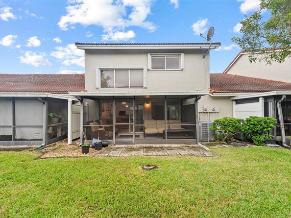 7602 Pinewalk Dr 154, Margate FL 33063