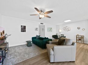 1025 S Dr B, Delray Beach FL 33445