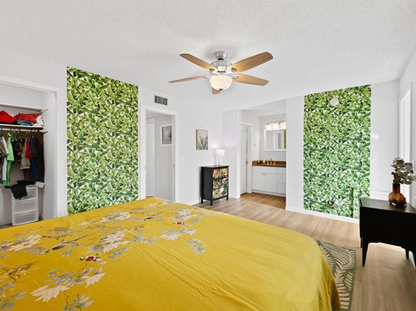 1025 S Dr B, Delray Beach FL 33445