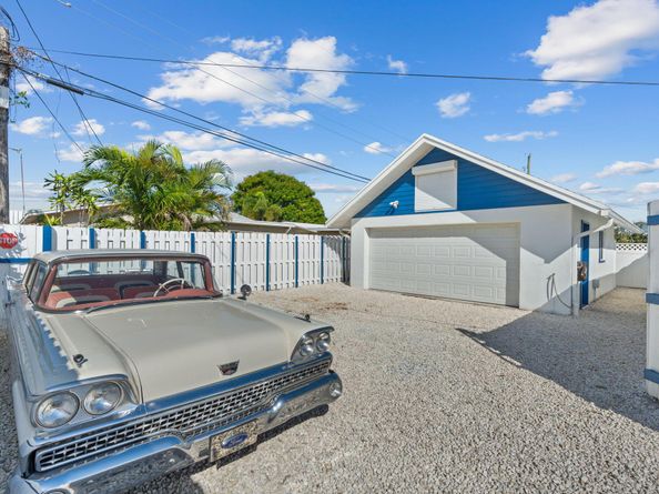 1539-1541 NE 15th Avenue, Fort Lauderdale FL 33304