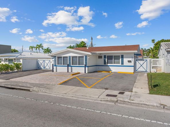 1539-1541 NE 15th Avenue, Fort Lauderdale FL 33304