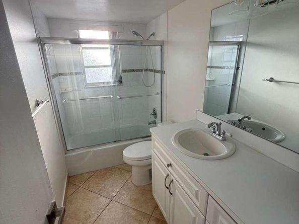 1811 Jefferson St 810, Hollywood FL 33020