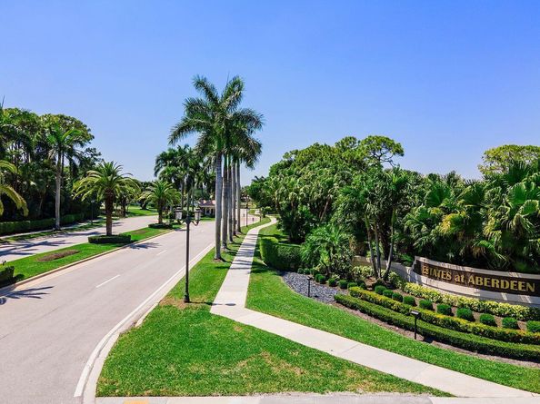6852 Bitterbush Place, Boynton Beach FL 33472