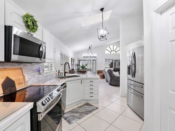 6852 Bitterbush Place, Boynton Beach FL 33472