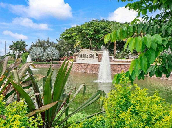6852 Bitterbush Place, Boynton Beach FL 33472
