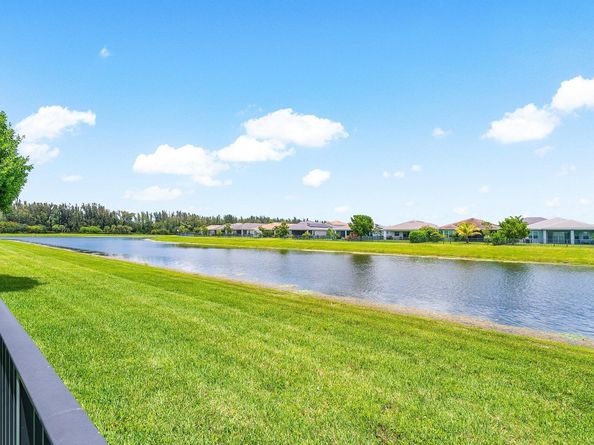 5862 Whippoorwill Circle, Westlake FL 33470